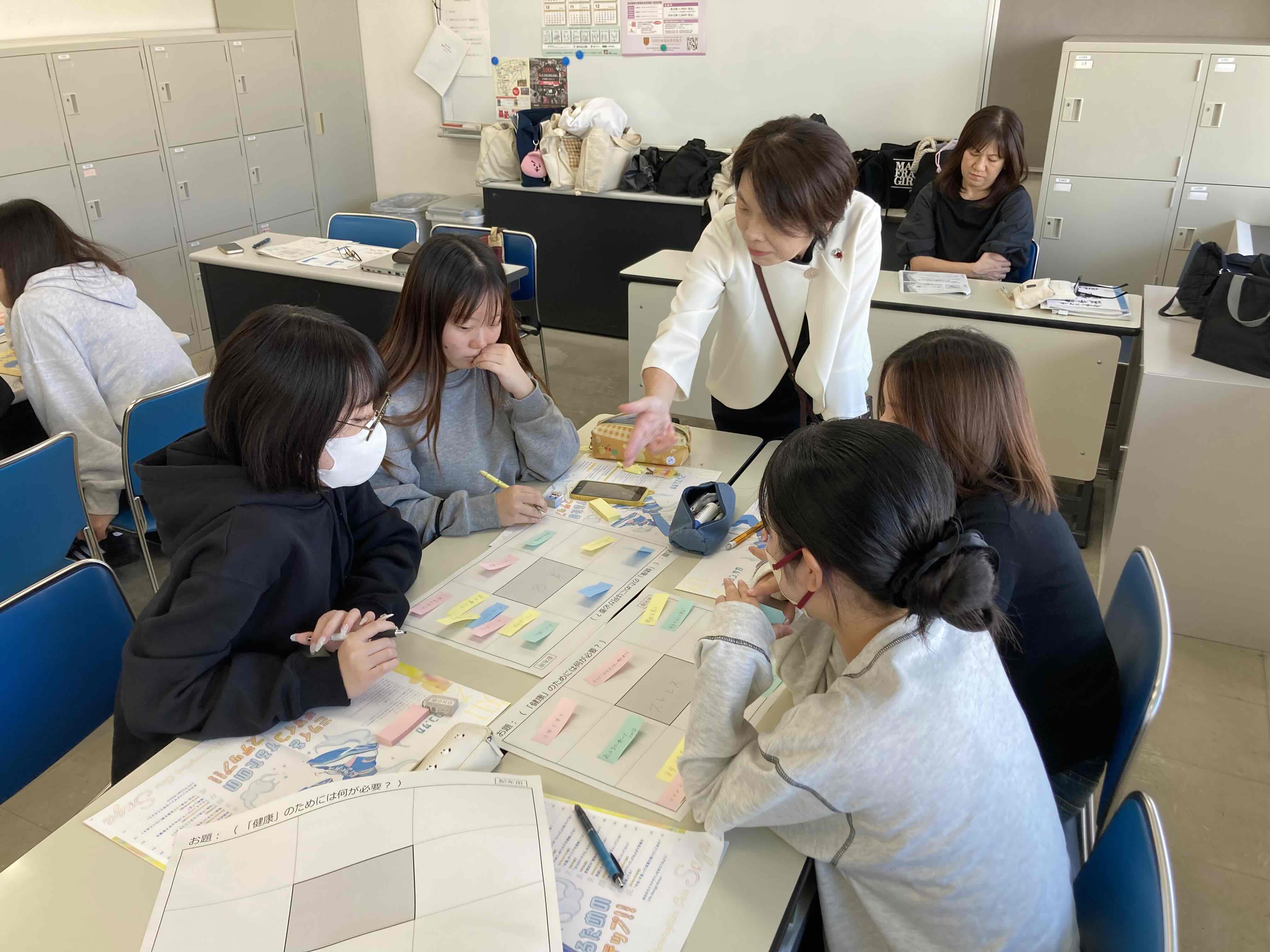 グループでのワークの様子2