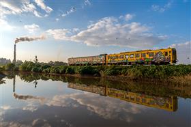 ロマ佐賀列車の水鏡