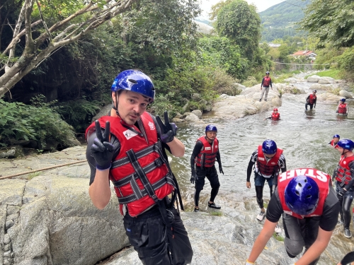 waterfall climbing4