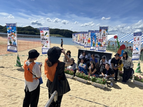 ピクトグラムと記念写真.jpg